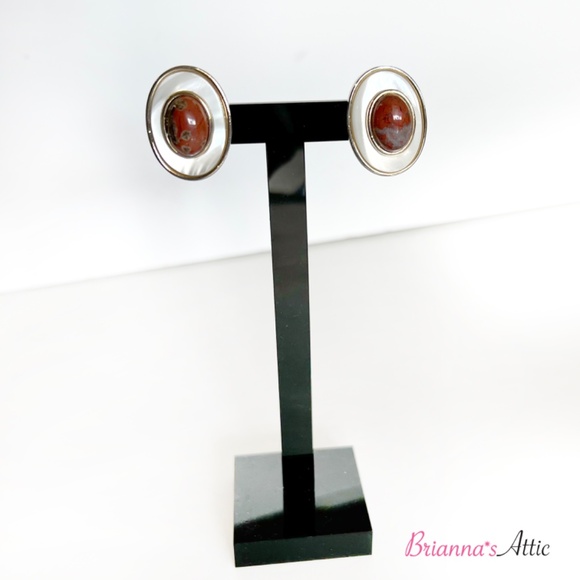 Vintage Oval shape Natural red stone designer earring - Picture 4 of 10